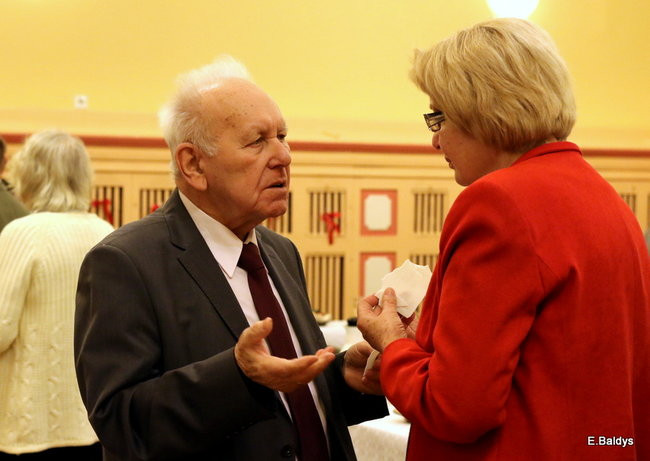 Sybiracy łamali się opłatkiem (zdjęcia)