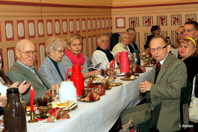 Sybiracy łamali się opłatkiem (zdjęcia)