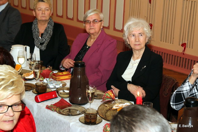 Sybiracy łamali się opłatkiem (zdjęcia)