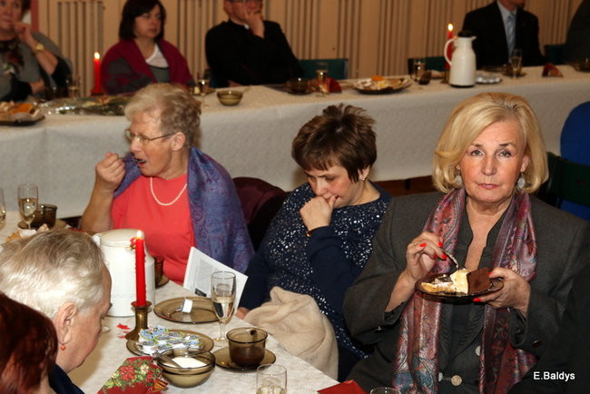 Sybiracy łamali się opłatkiem (zdjęcia)