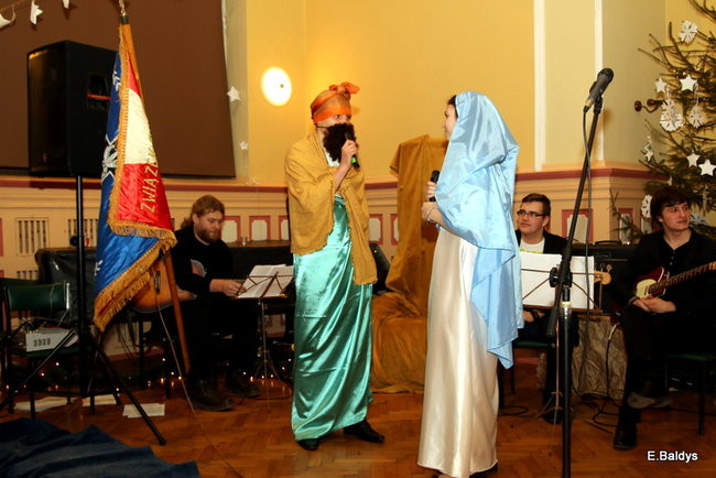 Sybiracy łamali się opłatkiem (zdjęcia)