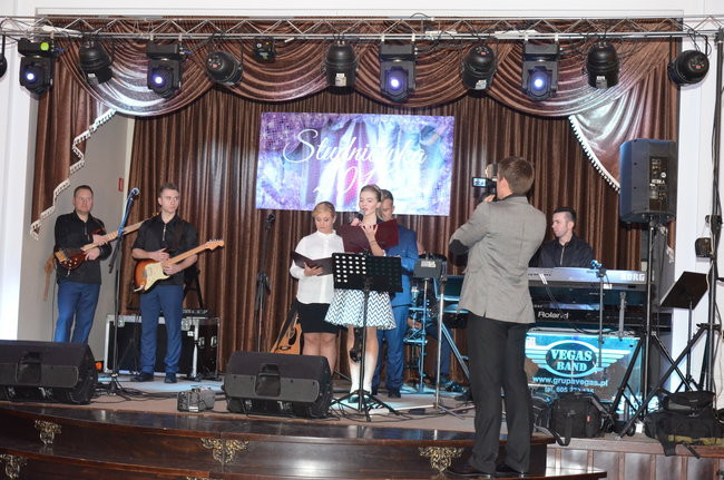 Ekonomik balował w Toscanii (zdjęcia)