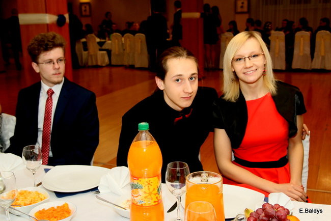 Studniówka ZSET (zdjęcia)