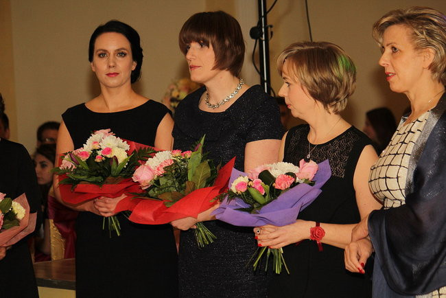 Studniówkowa zabawa w Rawiczu (zdjęcia)