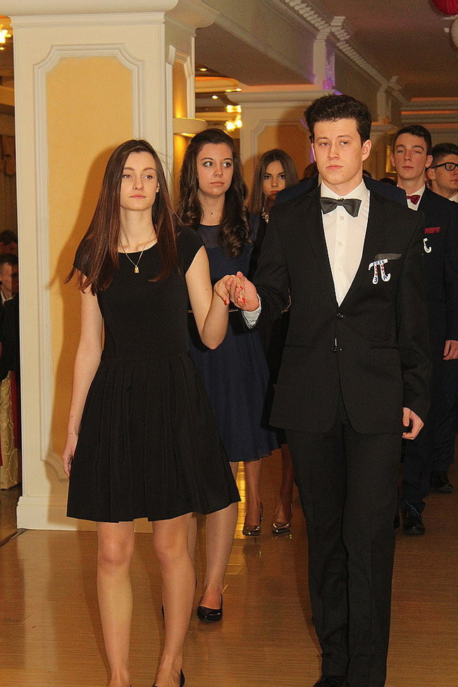 Studniówkowa zabawa w Rawiczu (zdjęcia)