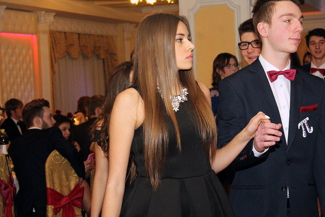 Studniówkowa zabawa w Rawiczu (zdjęcia)