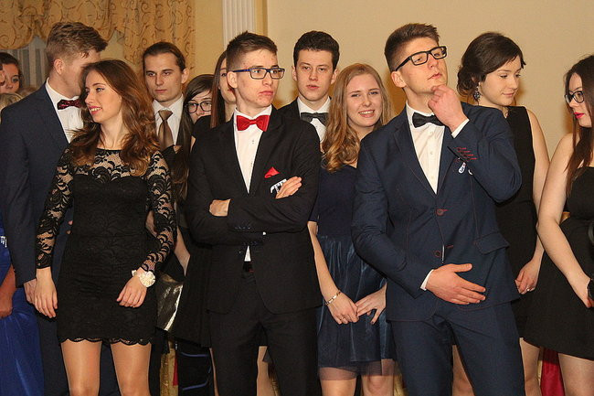 Studniówkowa zabawa w Rawiczu (zdjęcia)