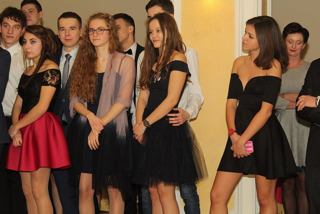 Studniówkowa zabawa w Rawiczu (zdjęcia)