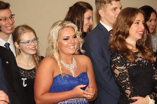 Studniówkowa zabawa w Rawiczu (zdjęcia)