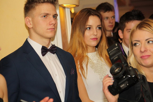 Studniówkowa zabawa w Rawiczu (zdjęcia)