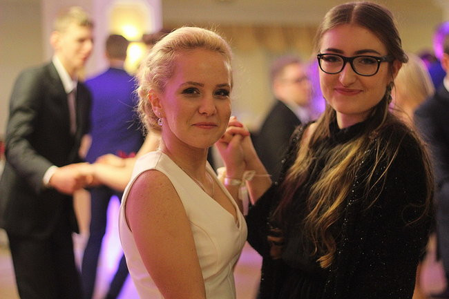 Studniówkowa zabawa w Rawiczu (zdjęcia)