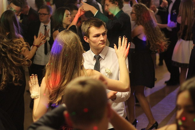 Studniówkowa zabawa w Rawiczu (zdjęcia)