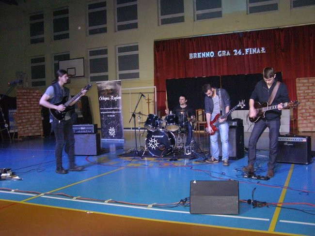 Tak bawiło się Brenno podczas WOŚP (zdjęcia)