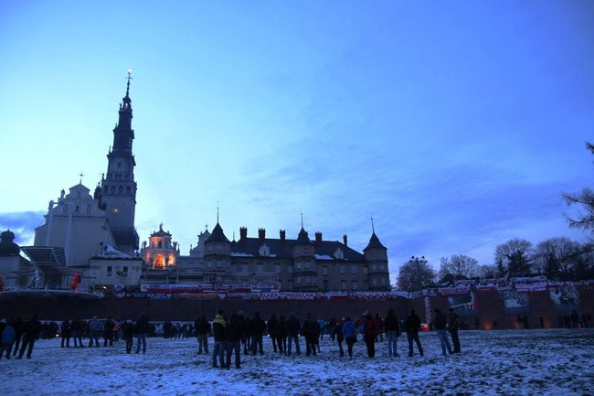 Kibice Unii Leszno na Jasnej Górze (zdjęcia)