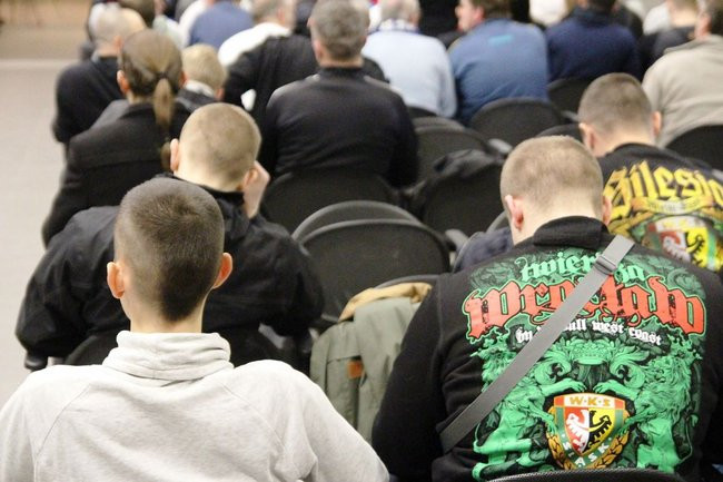 Kibice Unii Leszno na Jasnej Górze (zdjęcia)