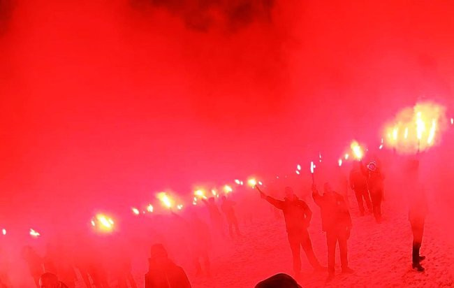 Kibice Unii Leszno na Jasnej Górze (zdjęcia)