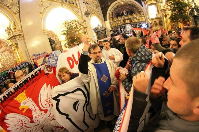 Kibice Unii Leszno na Jasnej Górze (zdjęcia)