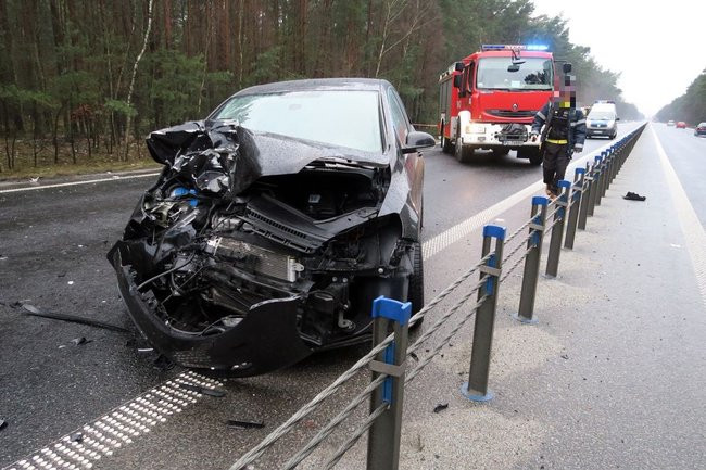 Volkswagen uderzył w zetora (wideo i zdjęcia)