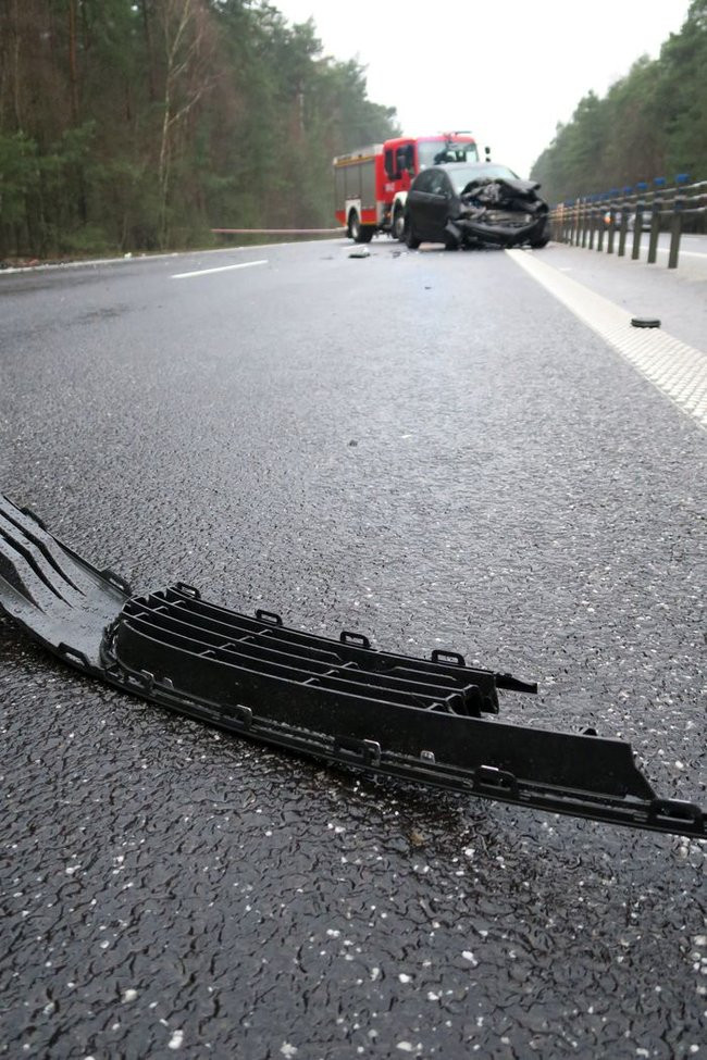 Volkswagen uderzył w zetora (wideo i zdjęcia)