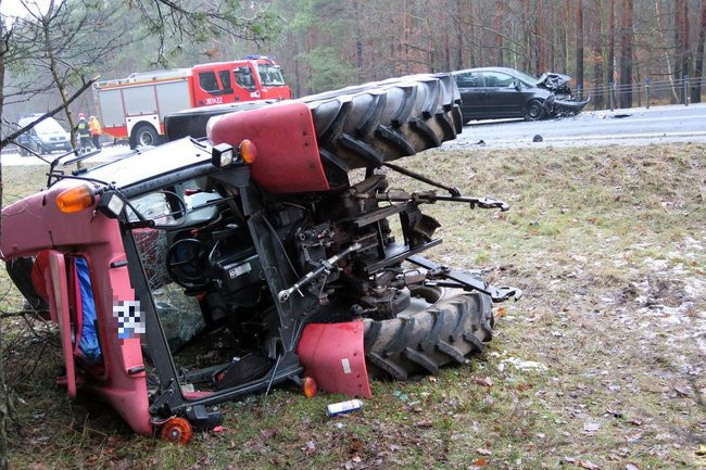 Volkswagen uderzył w zetora (wideo i zdjęcia)