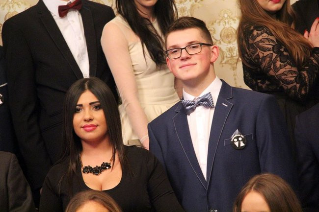 ZSOŚ: najpierw polonez, później taneczne przeboje (zdjęcia)