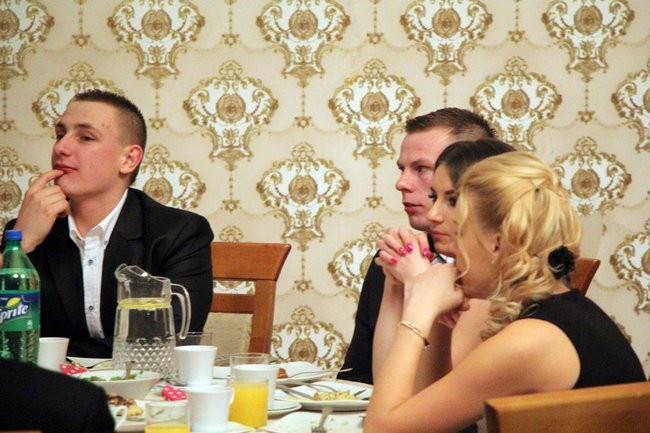 ZSOŚ: najpierw polonez, później taneczne przeboje (zdjęcia)