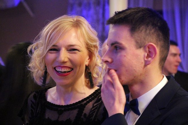 ZSOŚ: najpierw polonez, później taneczne przeboje (zdjęcia)