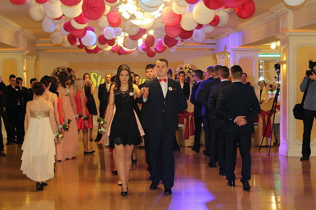 Po sąsiedzku: studniówka ZSPT w Bojanowie (zdjęcia)