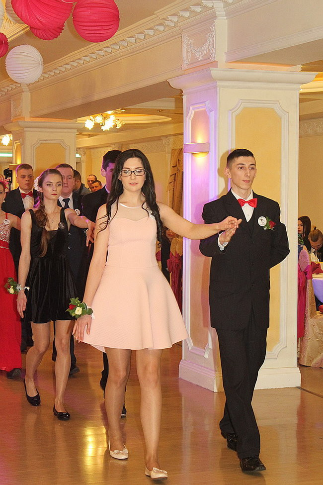 Po sąsiedzku: studniówka ZSPT w Bojanowie (zdjęcia)