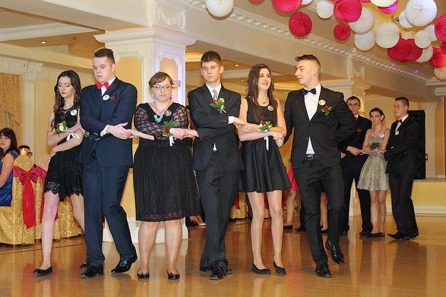 Po sąsiedzku: studniówka ZSPT w Bojanowie (zdjęcia)