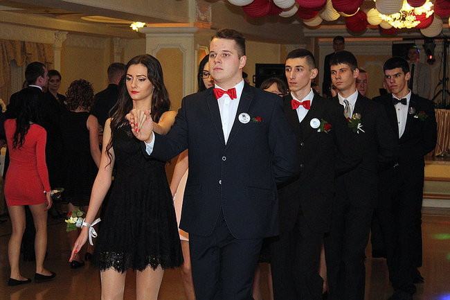 Po sąsiedzku: studniówka ZSPT w Bojanowie (zdjęcia)