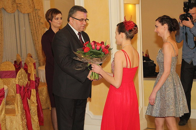 Po sąsiedzku: studniówka ZSPT w Bojanowie (zdjęcia)