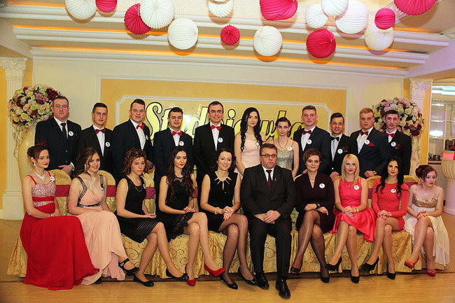 Po sąsiedzku: studniówka ZSPT w Bojanowie (zdjęcia)