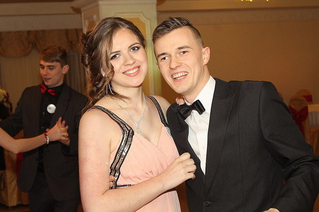 Po sąsiedzku: studniówka ZSPT w Bojanowie (zdjęcia)