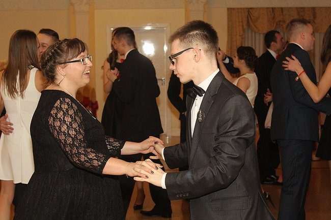 Po sąsiedzku: studniówka ZSPT w Bojanowie (zdjęcia)