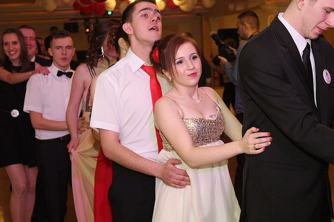 Po sąsiedzku: studniówka ZSPT w Bojanowie (zdjęcia)