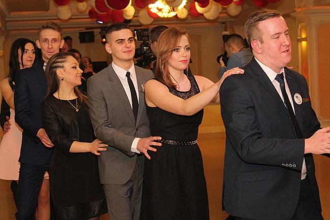 Po sąsiedzku: studniówka ZSPT w Bojanowie (zdjęcia)