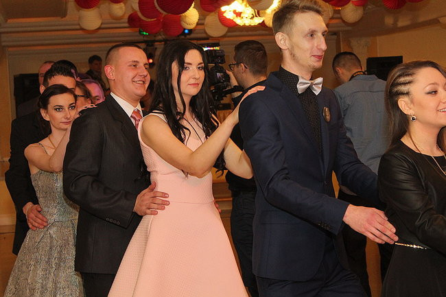 Po sąsiedzku: studniówka ZSPT w Bojanowie (zdjęcia)