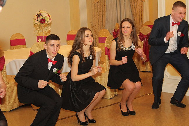 Po sąsiedzku: studniówka ZSPT w Bojanowie (zdjęcia)