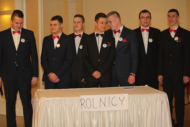 Po sąsiedzku: studniówka ZSPT w Bojanowie (zdjęcia)