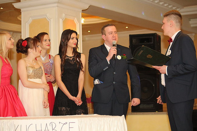 Po sąsiedzku: studniówka ZSPT w Bojanowie (zdjęcia)