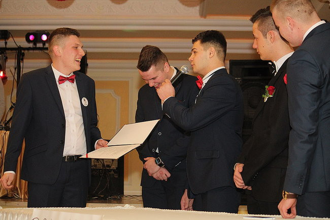 Po sąsiedzku: studniówka ZSPT w Bojanowie (zdjęcia)