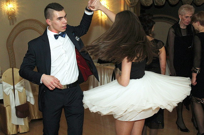 Kameralna studniówka Miejskiej Górki (zdjęcia)