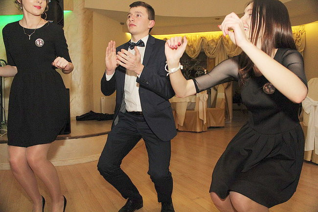 Kameralna studniówka Miejskiej Górki (zdjęcia)