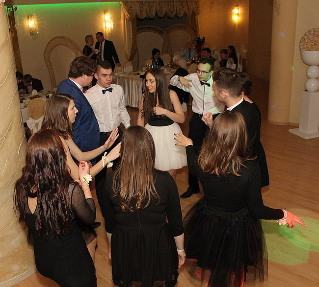 Kameralna studniówka Miejskiej Górki (zdjęcia)