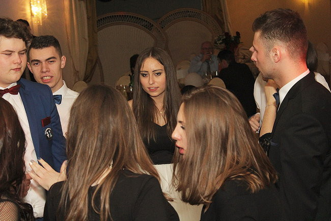 Kameralna studniówka Miejskiej Górki (zdjęcia)