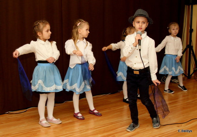 Przedszkolaki z Garzyna dla babci i dziadka (zdjęcia)