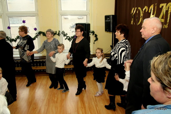 Przedszkolaki z Garzyna dla babci i dziadka (zdjęcia)