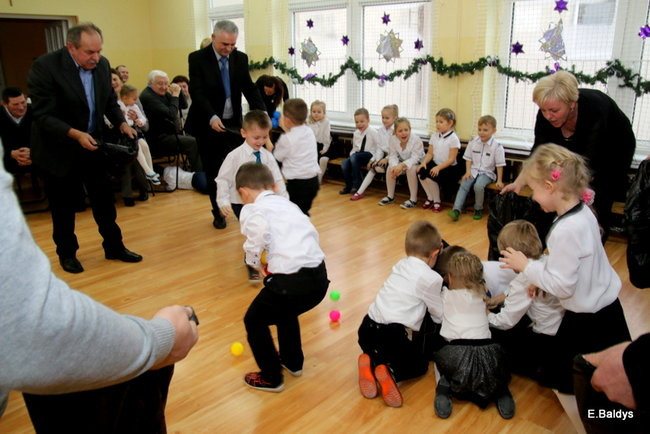 Przedszkolaki z Garzyna dla babci i dziadka (zdjęcia)