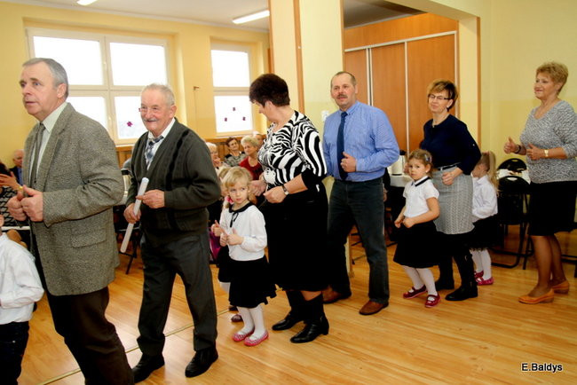 Przedszkolaki z Garzyna dla babci i dziadka (zdjęcia)